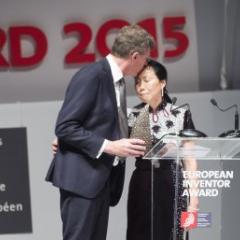 Cervical cancer vaccine hero wins international award